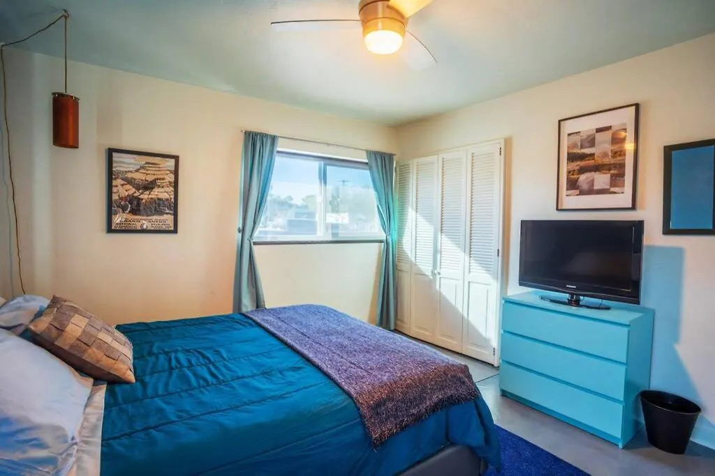 The Downtown Vintage Gem Villa Las Vegas